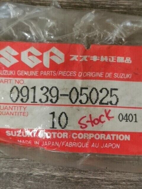 NOS SUZUKI DR800S DR800S DR800SU GSF1200 GSF600S SCREW 5X14 09139-05025 S46