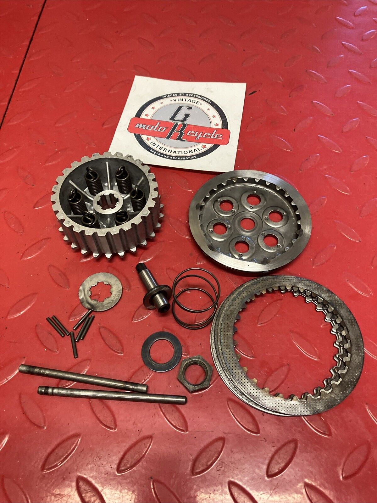 Suzuki RV90 1975 clutch hub pressure plate etc