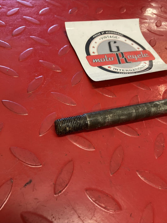 Suzuki RM125 1982 front wheel axle bolt 1984 1985 1986 1987 RM250