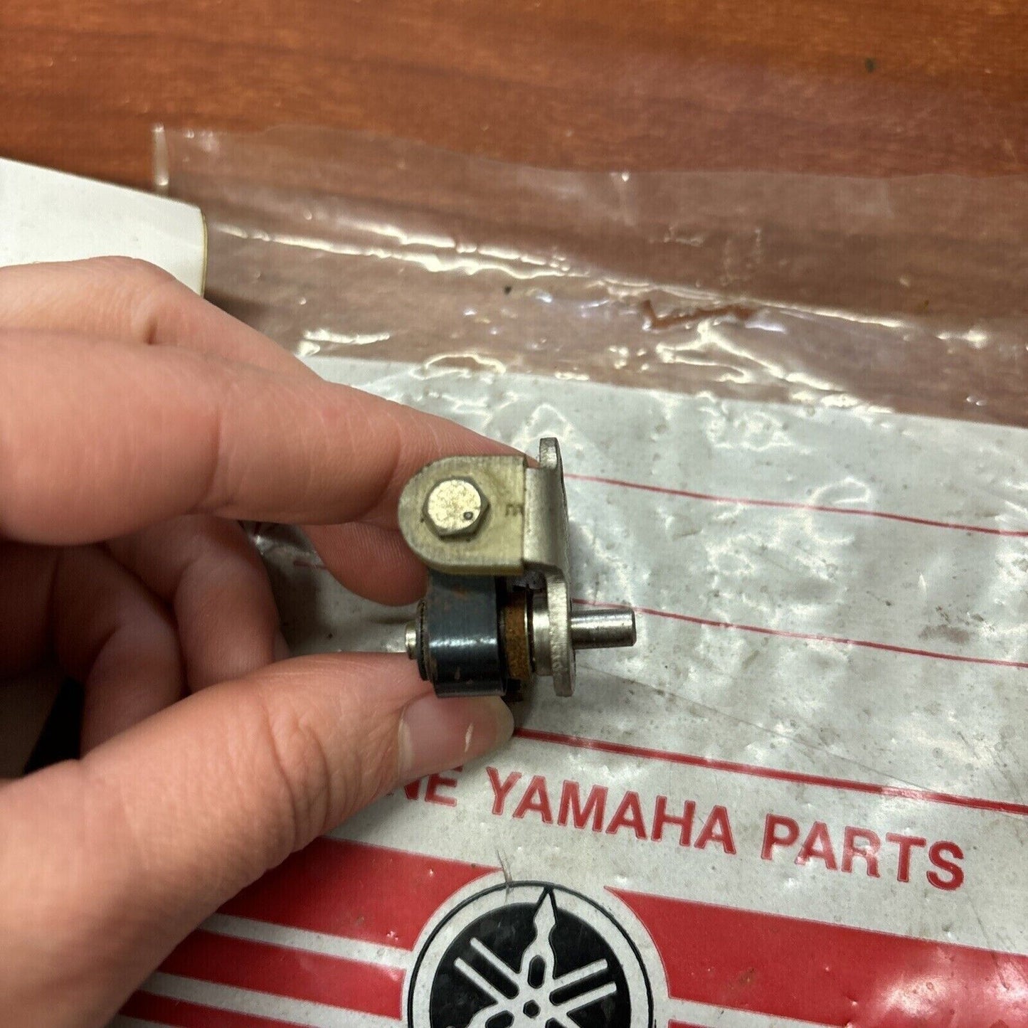 NOS Yamaha CONTACT BREAKER 296-81321-21 SUB 1V1-81321-90-00 1V1-81321-20-00 Y173