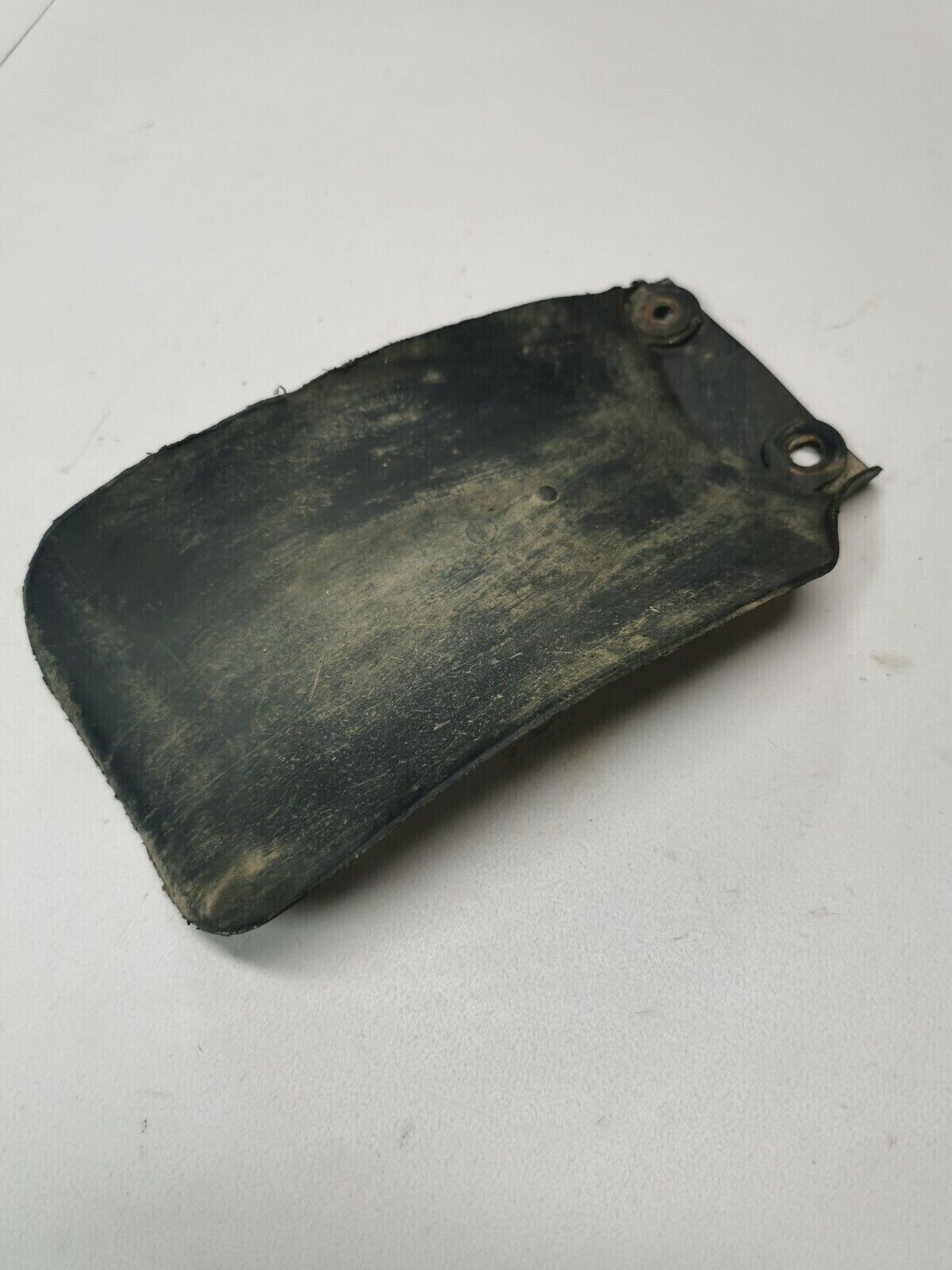 Suzuki RM125 1997 rear inner fender mud flap guard splash