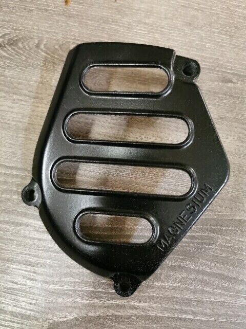 NOS SUZUKI PE175 1978 1979 PE250 COVER ENGINE SPROCKET 11361-41400 S45