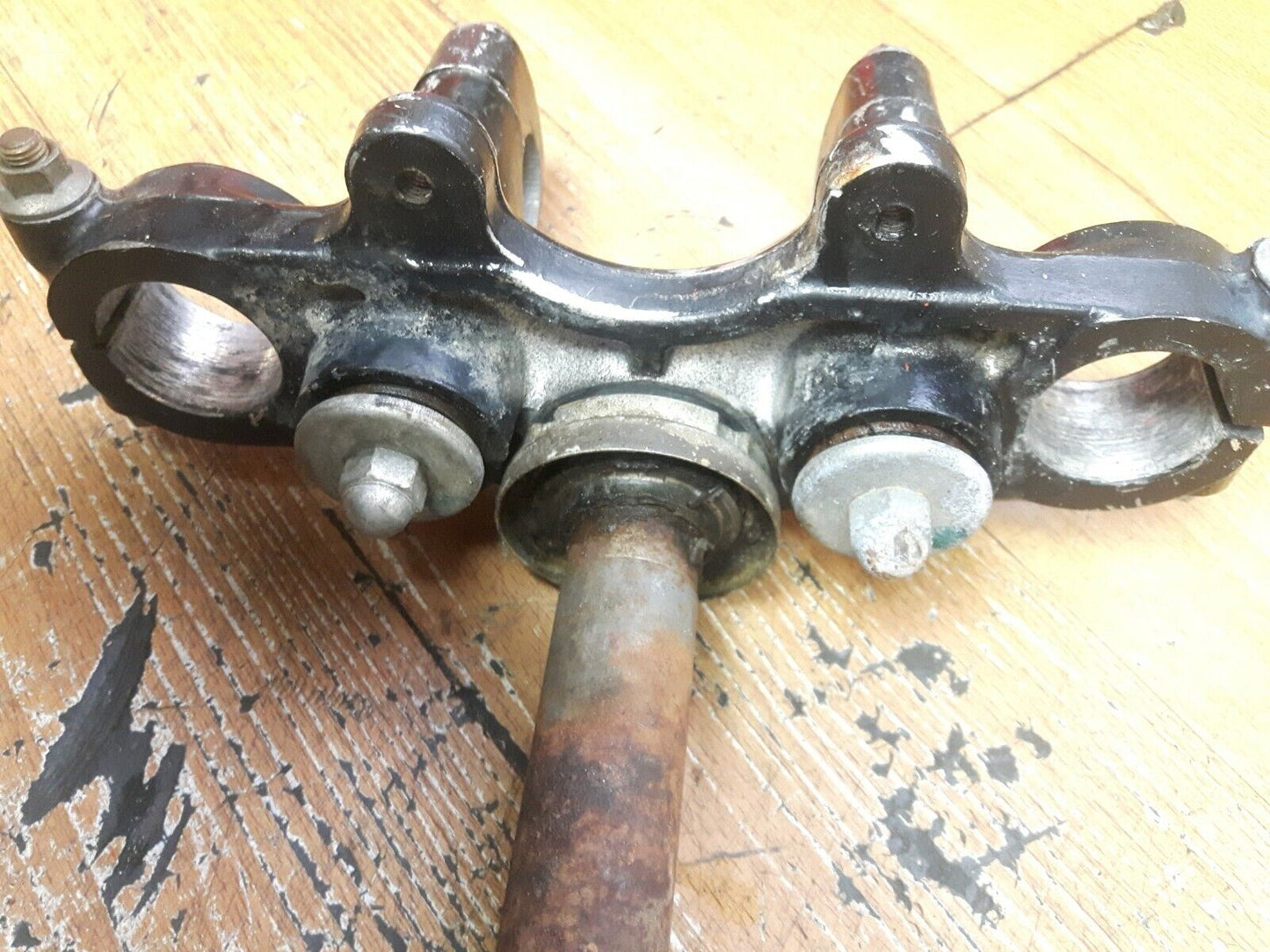 Honda XR200 1983 steering stem triple tree clamp bridge crown 1981 1982 1984