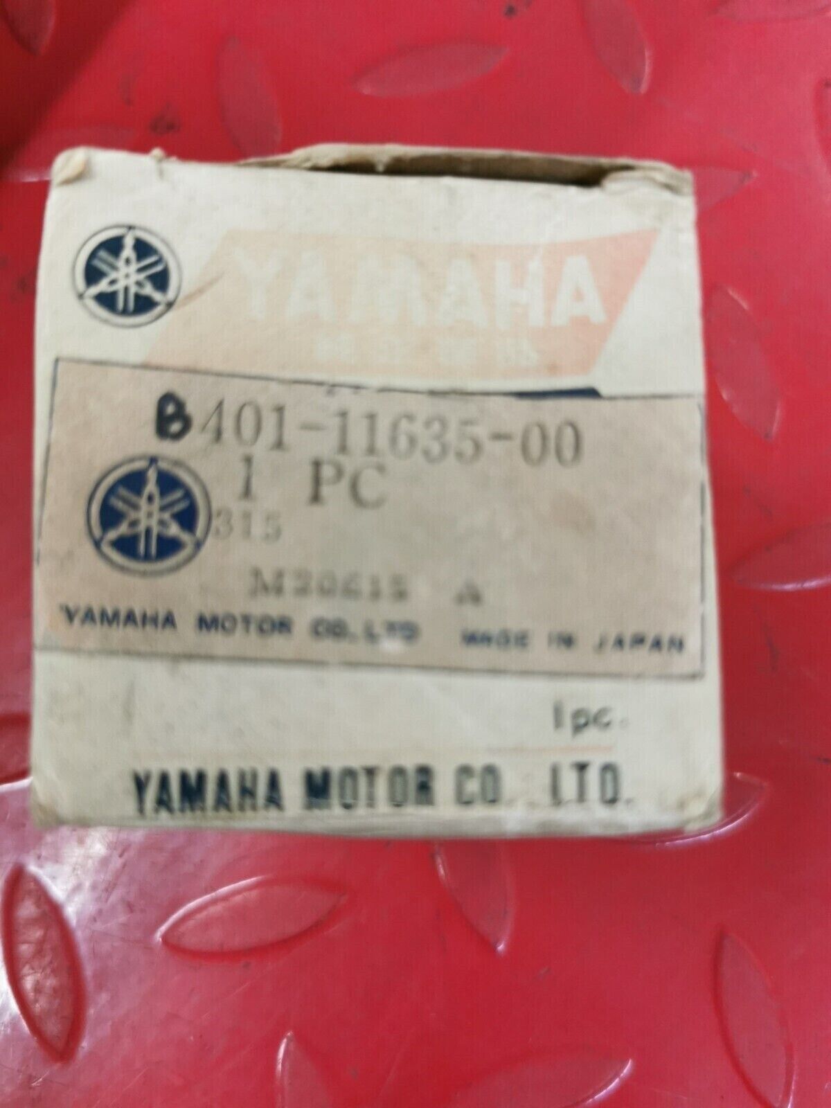NOS YAMAHA MX125 1974 1975 PISTON 1 O/S 0.25 401-11635-00-00 Y50