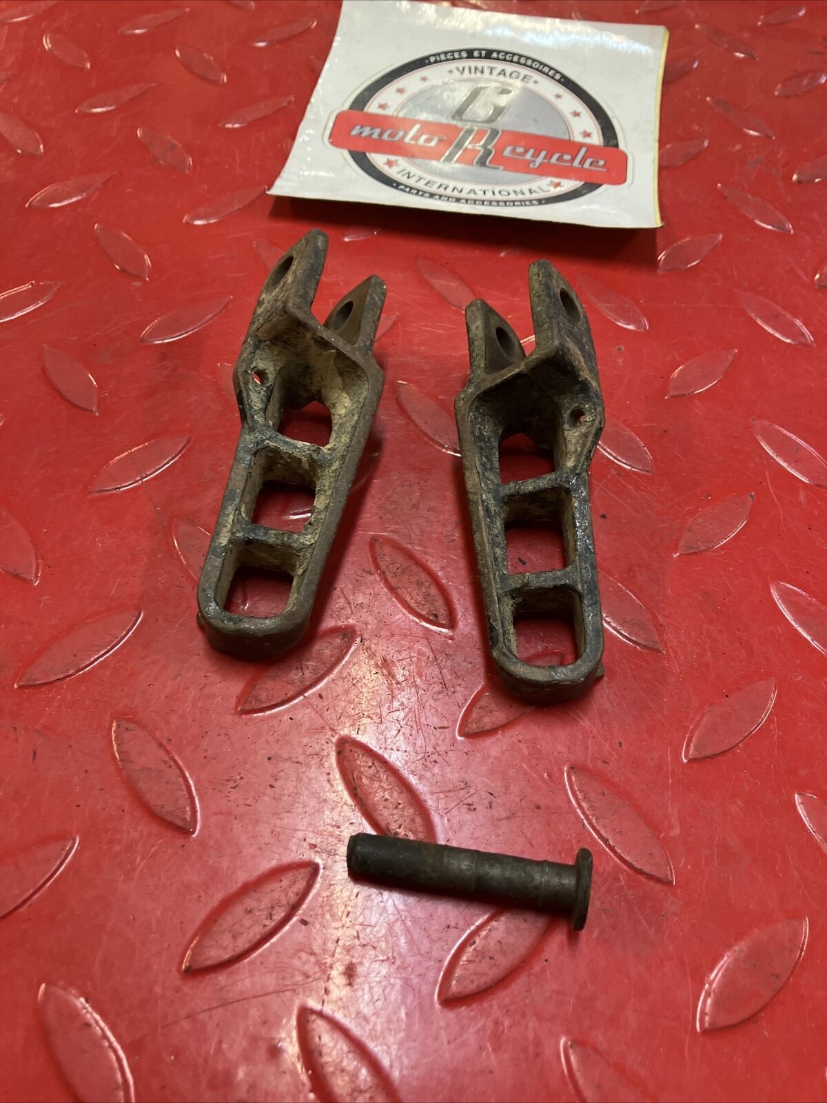 Suzuki RM125 1982 Footpeg footrest Foot peg rest step left right