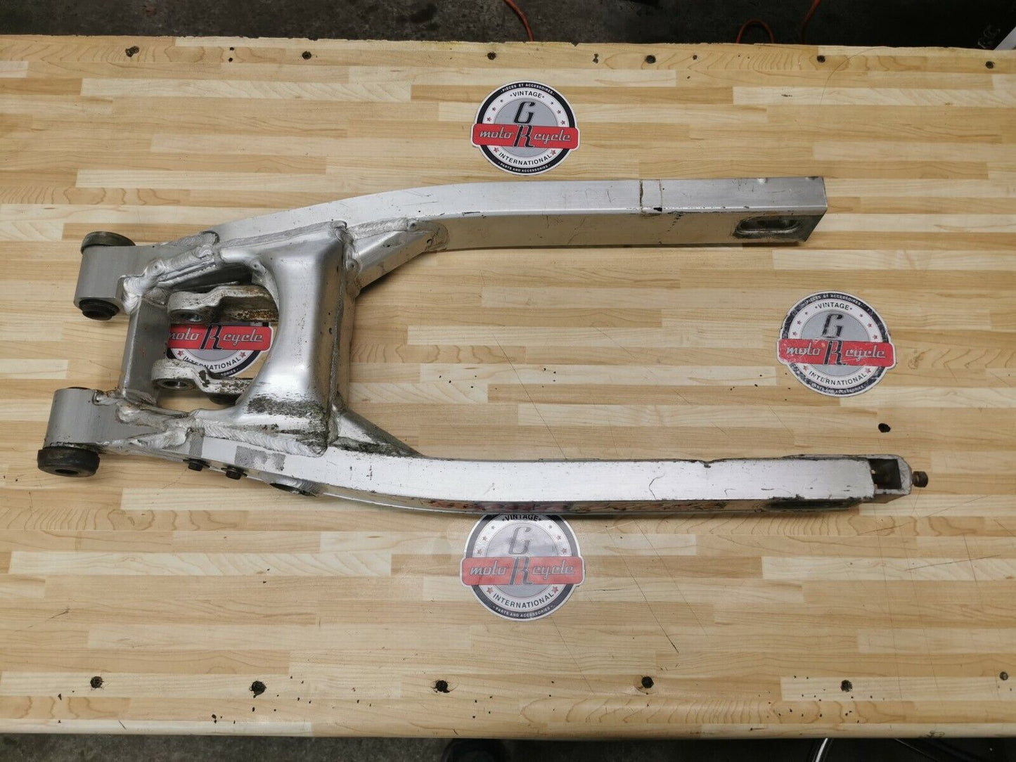 Yamaha YZ125 1987 swingarm rear arm swinging chain adjuster 1988