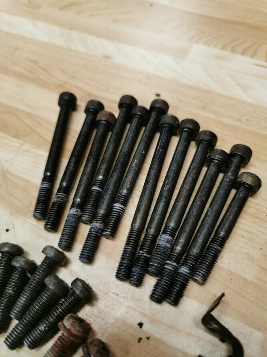 Yamaha IT250 1980 engine motor bottom end crankcase / cover hardware bolt