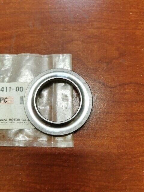 NOS Yamaha DT100 DT125 DT50 BALL RACE 156-23411-00-00 SUB B6E-23411-00-00 Y105
