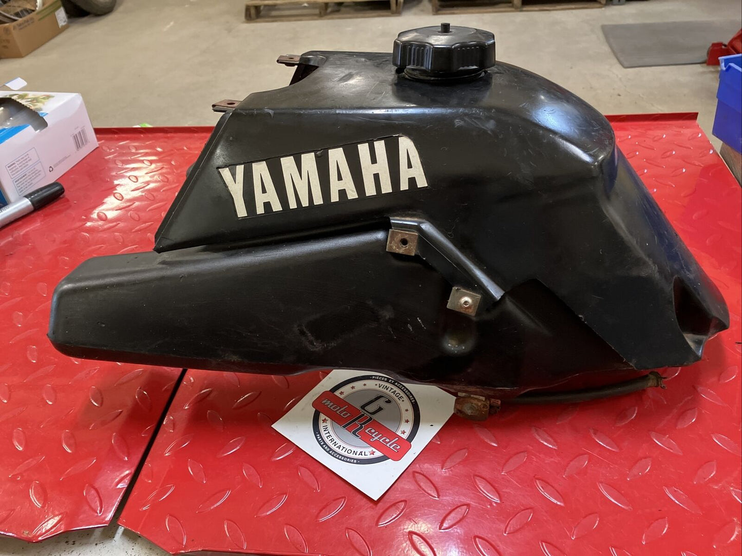 Yamaha Warrior 1987 fuel tank gas petrol reservoir cover 1UY-24110-01-00