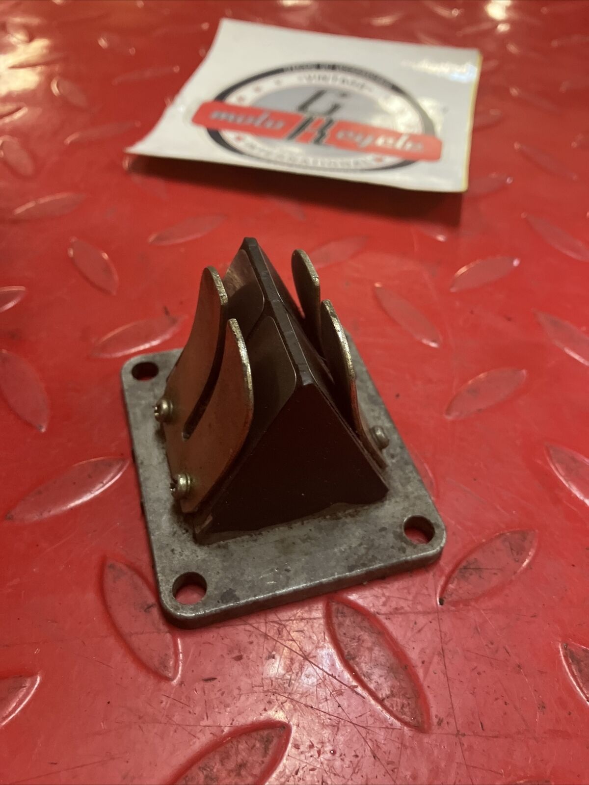 Yamaha MX100 1980 reed valve block cage petal