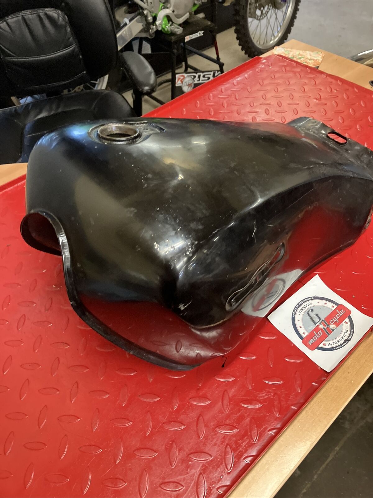 Yamaha XS400 1982 1983 Fuel tank gas petrol reservoir