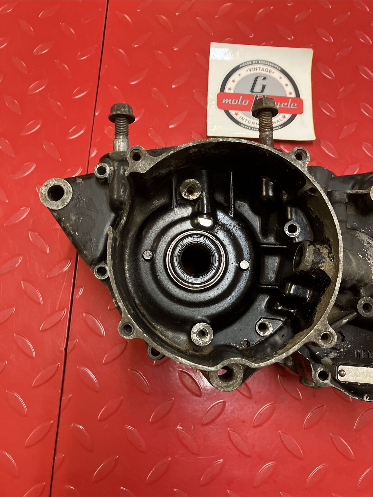 Honda CR250R 1984 left right crankcase set 111A0-KA4-741