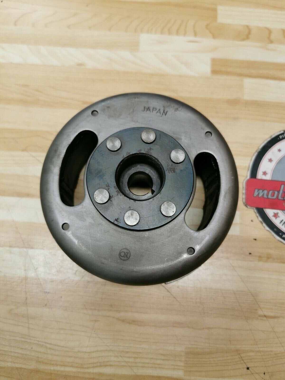 Suzuki DR100 1985 flywheel rotor magneto generator alternator