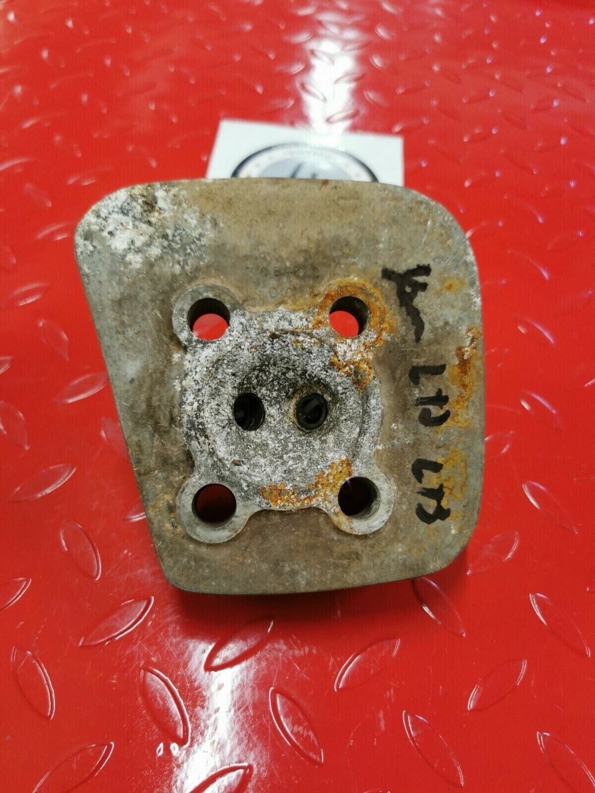 Yamaha LT2 LT3 1972 1973 cylinder head jug barrel cover T