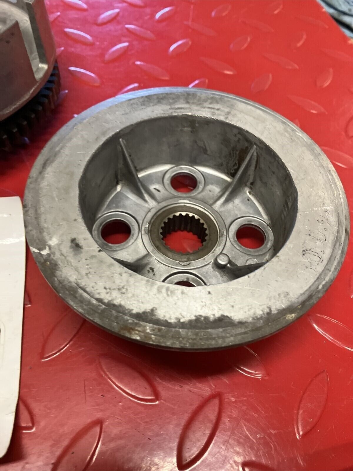 Honda XL350R 1986 clutch basket hub pressure plate assy
