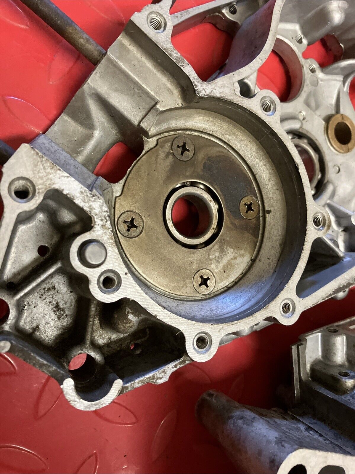 Kawasaki G5 1972 crankcase crank case set left right 2