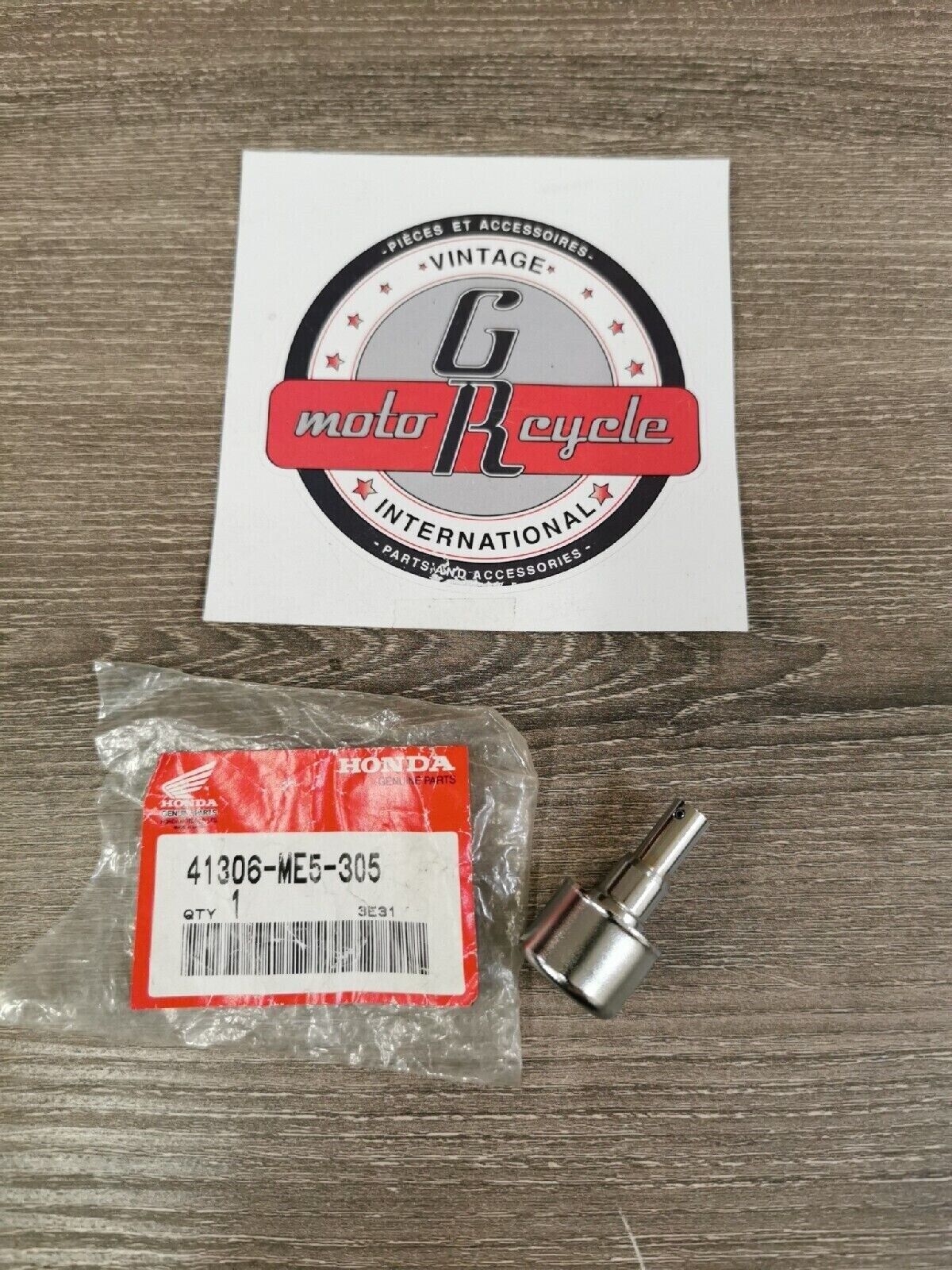 NOS HONDA VF700C VT500C CB650SC VT1100C CX650 BREATHER ASSY 41306-ME5-305 H47