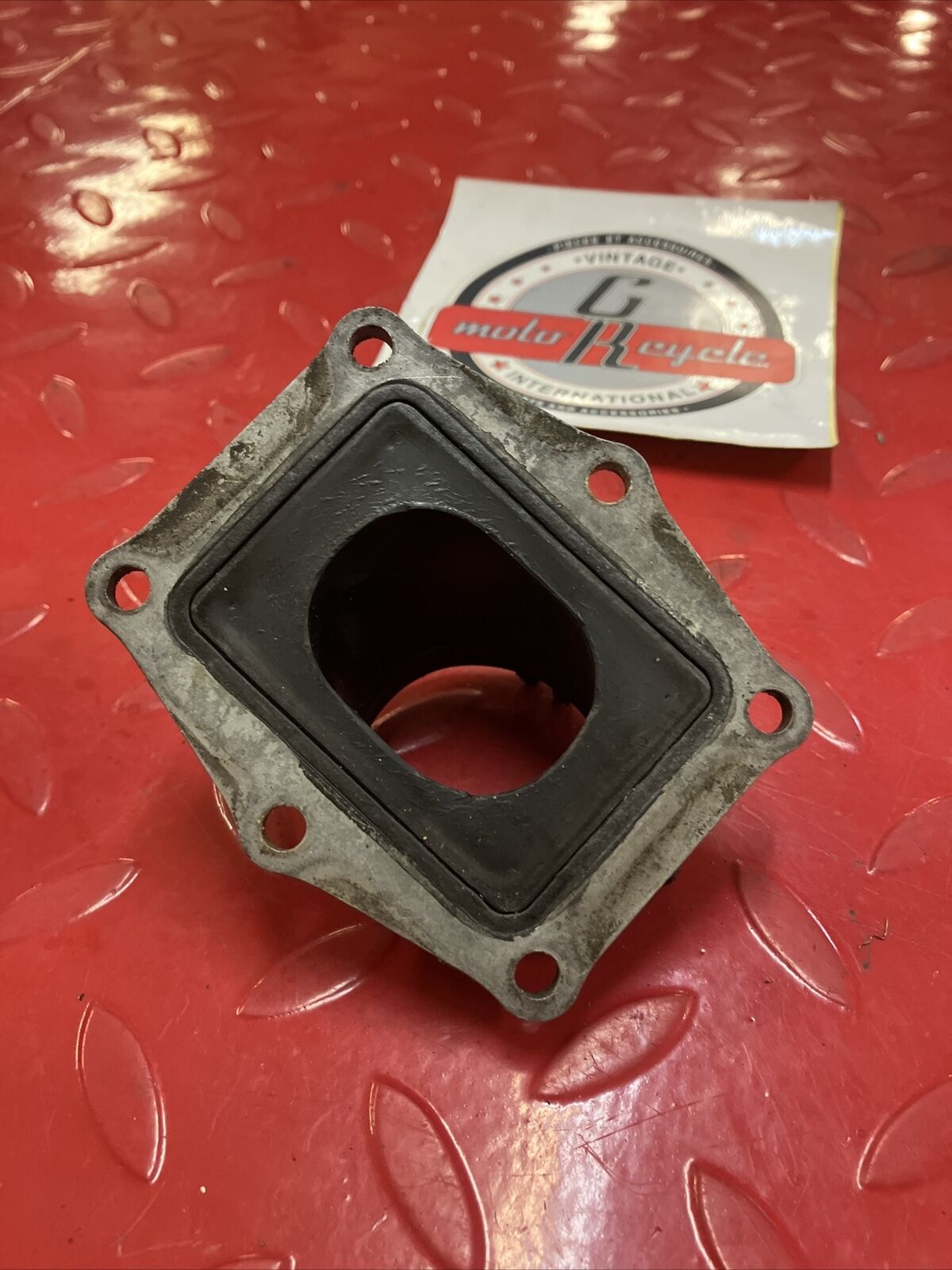 Honda CR250R 1984 intake manifold carburetor insulator boot 1985 NICE
