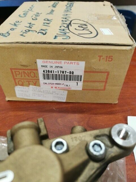 Kawasaki ZX1200A ZX12R FRONT RIGHT SIDE BRAKE CALIPER 43041-1707-8Q K38