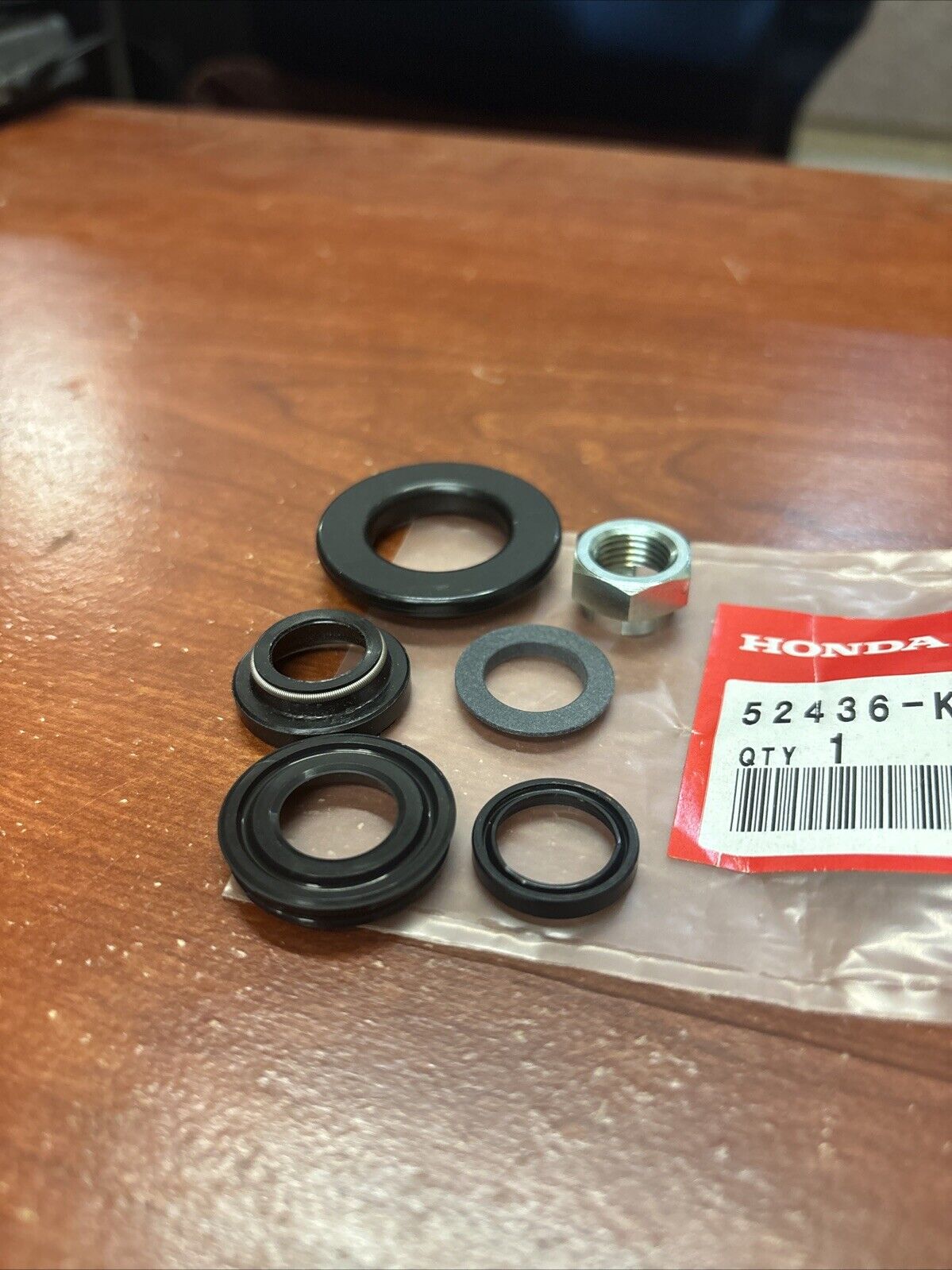 NOS Honda 85 - 87 CR250R CR500R REAR SHOCK ABSORBER SEAL SET 52436-KA4-841 H143