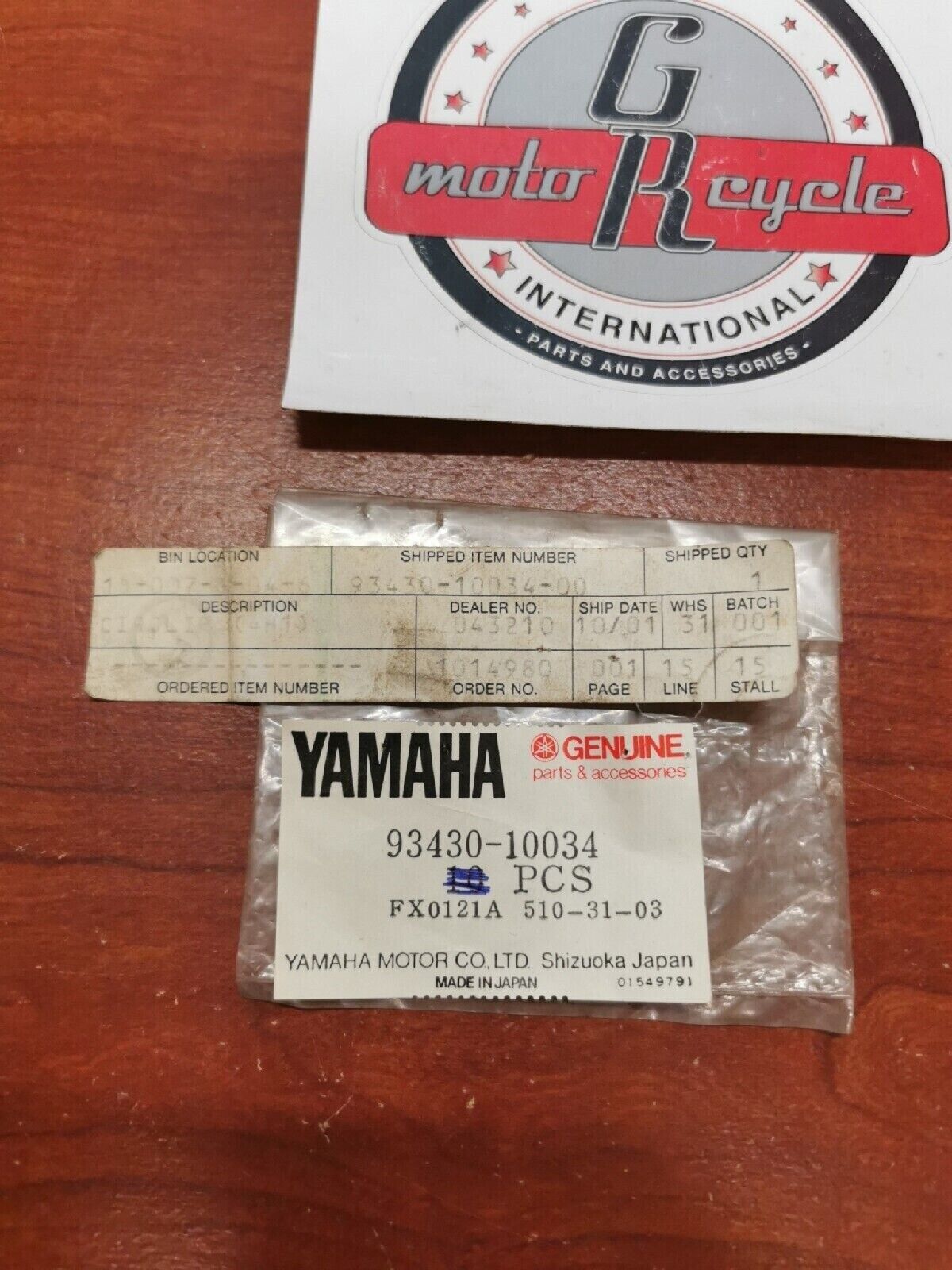 NOS Yamaha CIRCLIP 93430-10034-00 SUB. 99006-10600-00 Y71