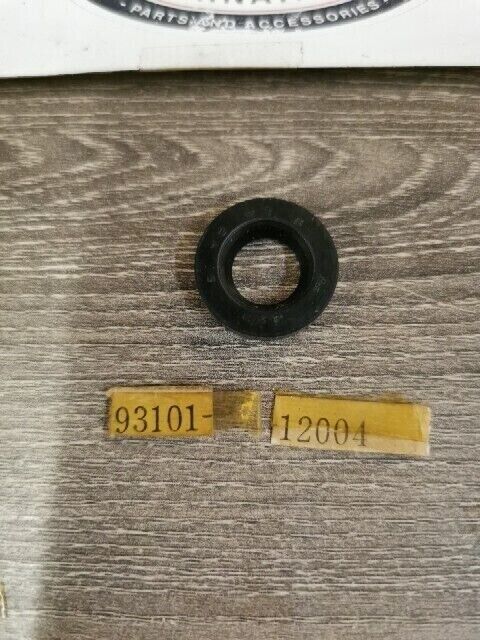 NOS YAMAHA BW200ET TT250H TT250G FZS1000N OIL SEAL 93101-12004-00 Y145