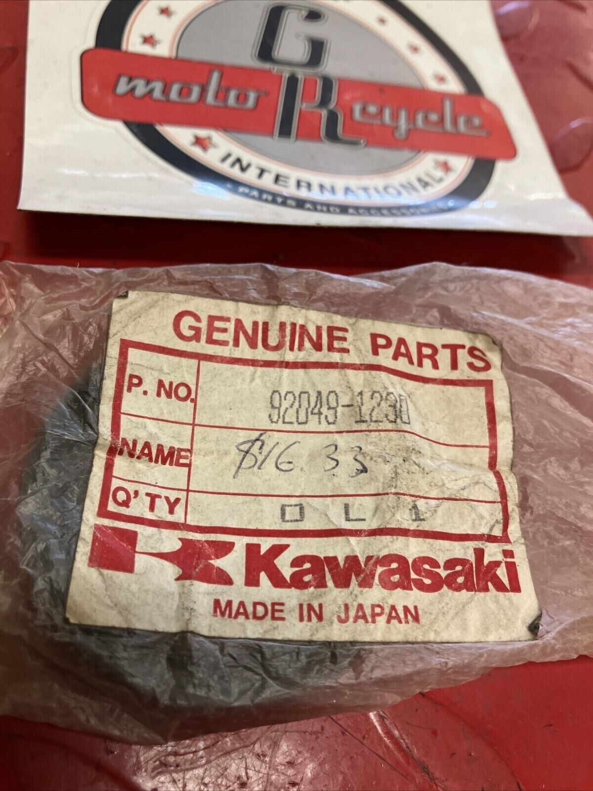 NOS KAWASAKI FRONT FORK OIL SEAL 92049-1230 K11