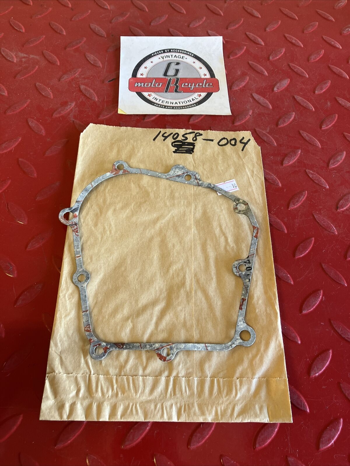 NOS Kawasaki Z1 KZ1000 TRANSMISSION COVER GASKET K10