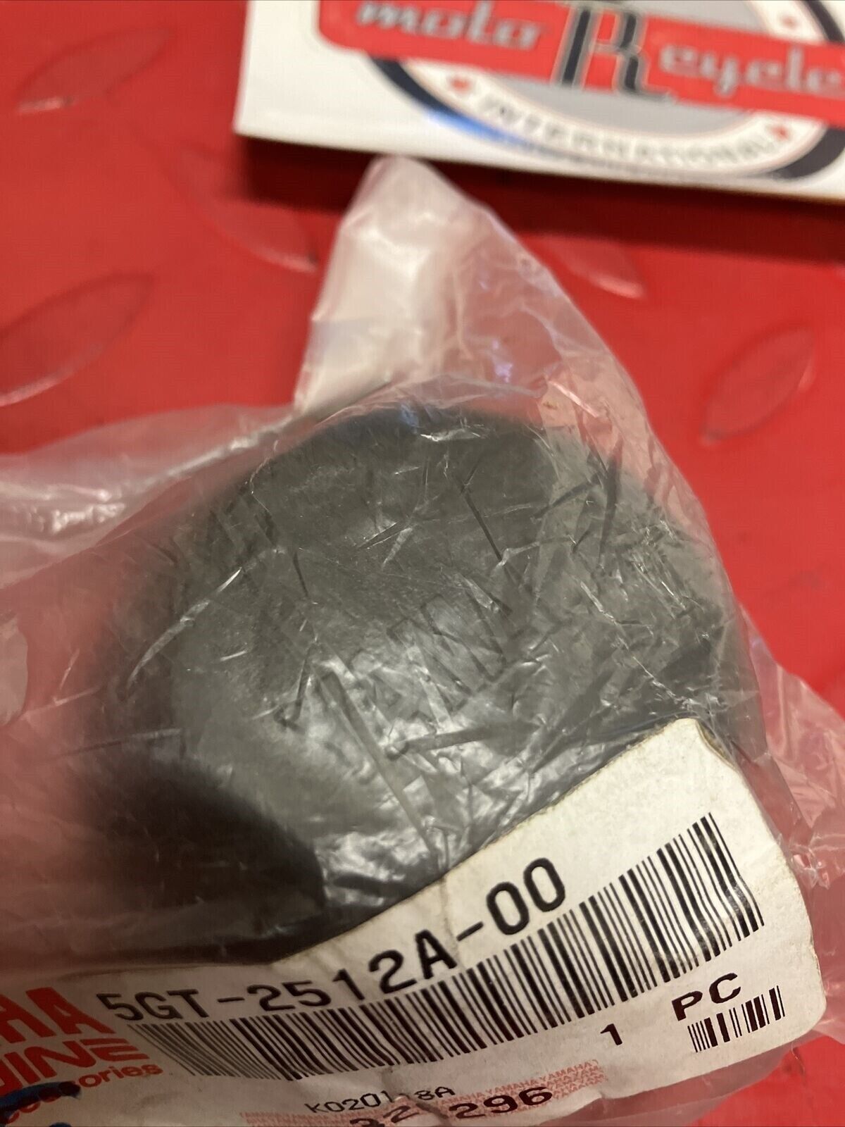 NEW NOS YAMAHA GRIZZLY KODIAK WHEEL CAP COVER 5GT-2512A-00-00 Y59