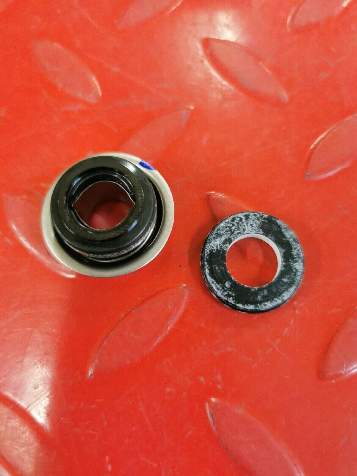 NOS SUZUKI WATER PUMP MECHANICAL SEAL 17470-46A01 SUPERSEDED BY 17470-02F00 S11