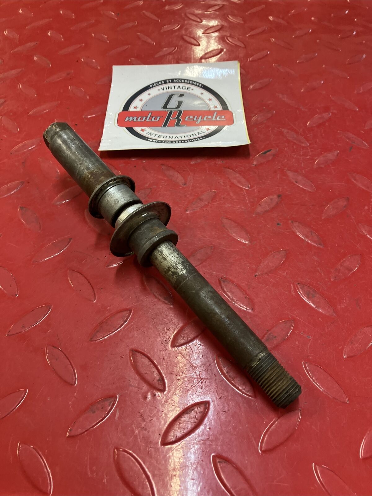 Suzuki RM125 1993 front wheel axle bolt bushing collar spacer 54711-01B02