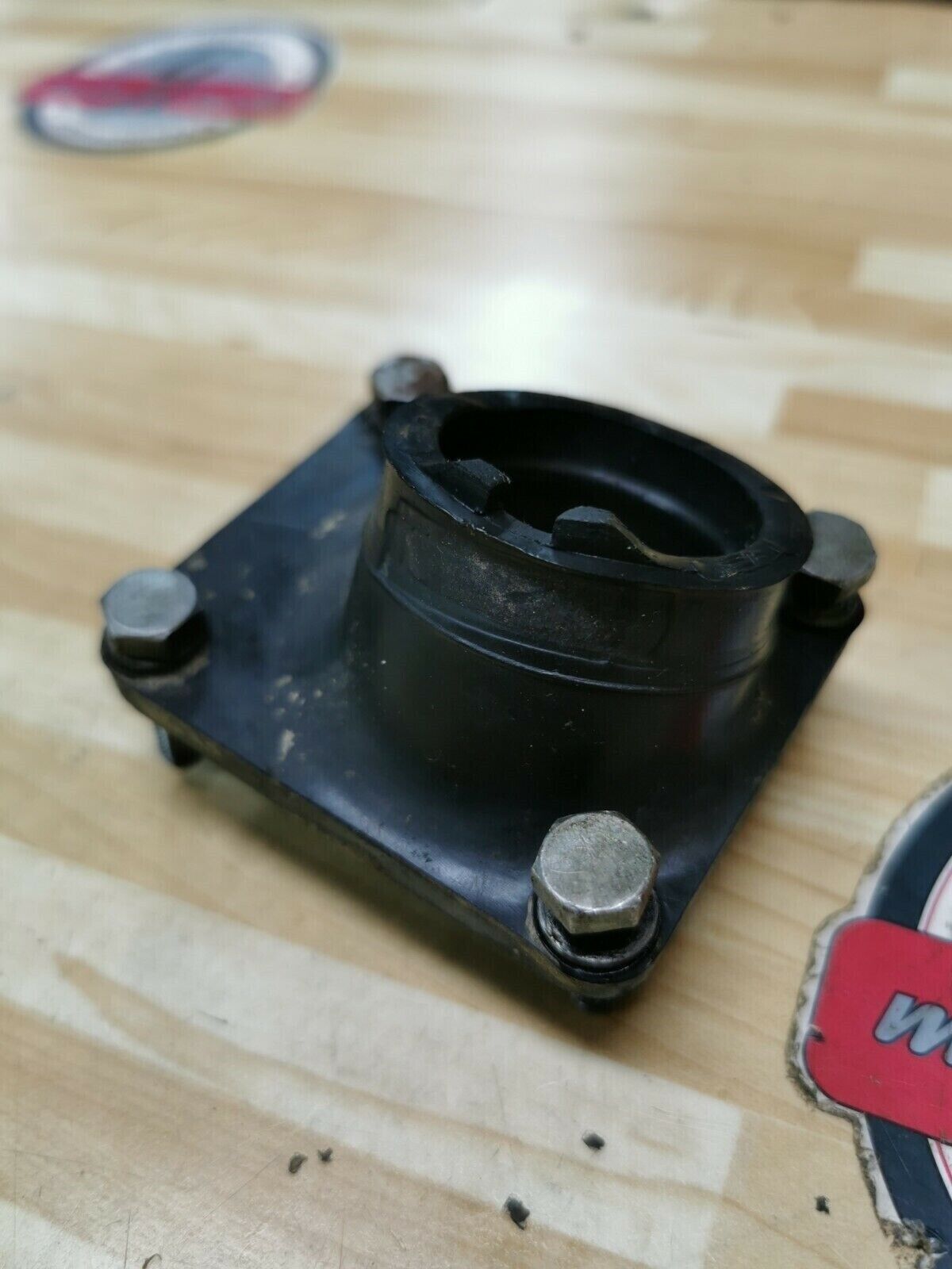 Yamaha DT125 1980 intake manifold carburetor joint insulator pipe