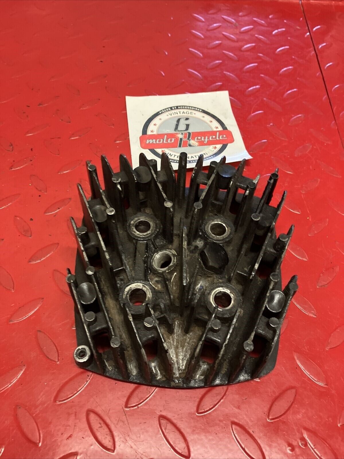 Suzuki RV125 1973 cylinder head jug barrel cover