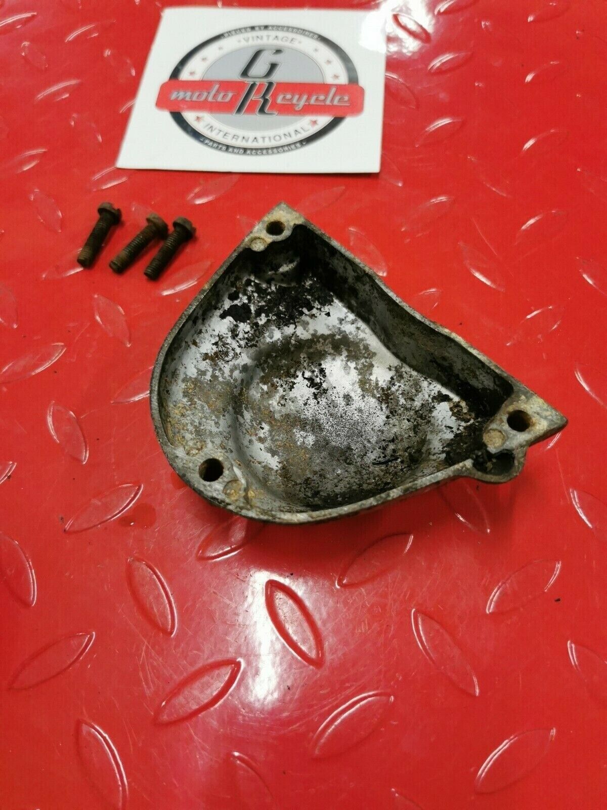 Yamaha MX100 1980 right crankcase oil pump cover