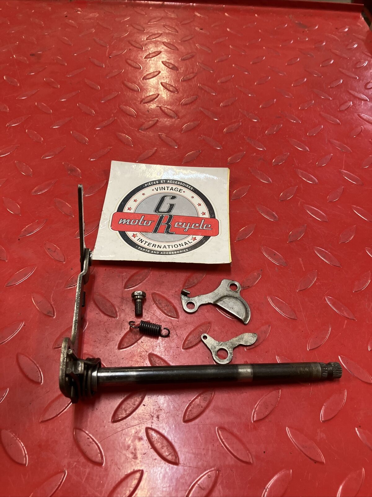 Kawasaki G4TR 1972 transmission gearshift gear shift shaft spindle