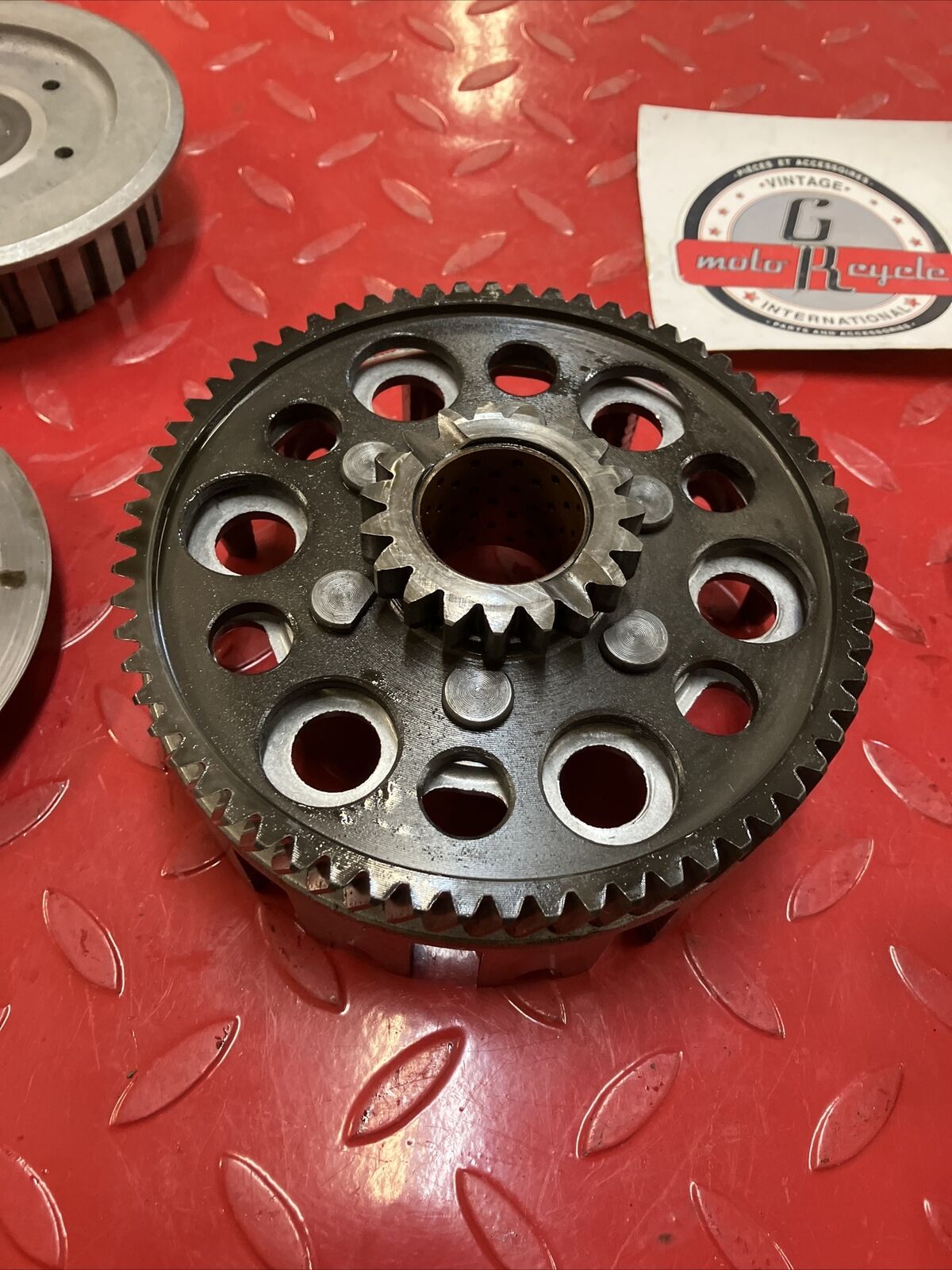 Yamaha YZ400 1977 complete clutch assembly basket hub pressure 1W4-16301-00-00