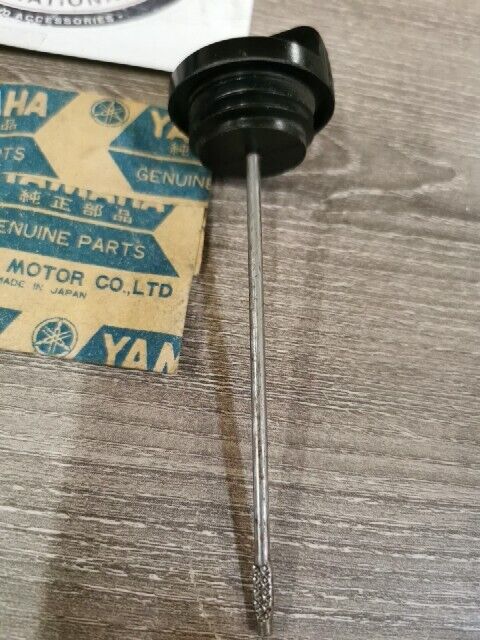 NEW NOS YAMAHA RD350A RD250A 1974 RD400D RD400E PLUG OIL 360-15363-00-00 Y169