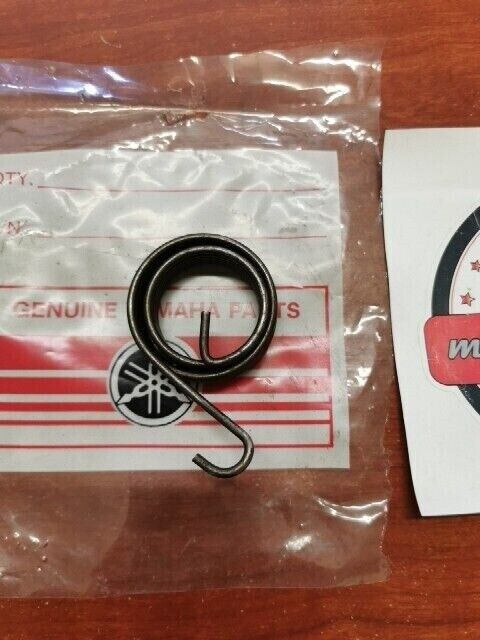 NOS Yamaha DT100 MX100 SPRING TORSION 90508-26041-00 SUB 401-15665-00-00 Y119