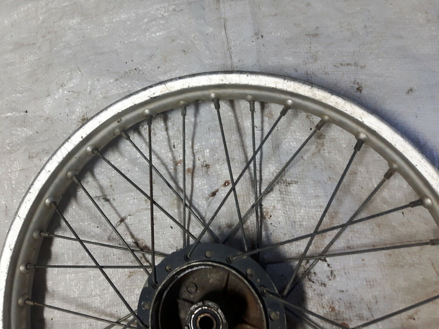 Honda XR200R 1983 front wheel rim hub 44601-KB9-010 .