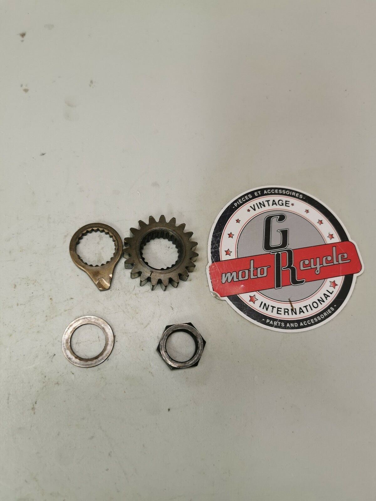 Honda XR200R 1984 primary drive gear crankshaft nut rotor pulser washer 2