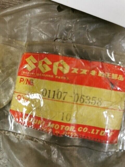 NOS SUZUKI A100 DR370 DS185 DS250 GT380 GT500 GT750 BOLT 01107-06358 S47