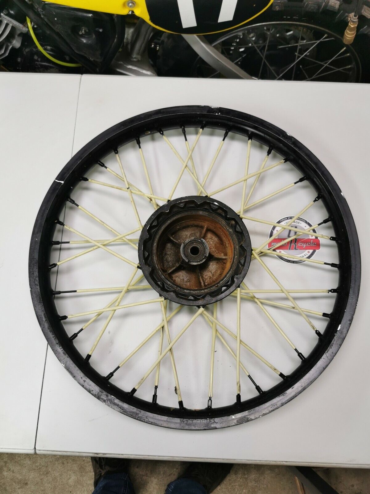 Suzuki PE175 1982 front wheel hub rim 54110-14400 1983 1984