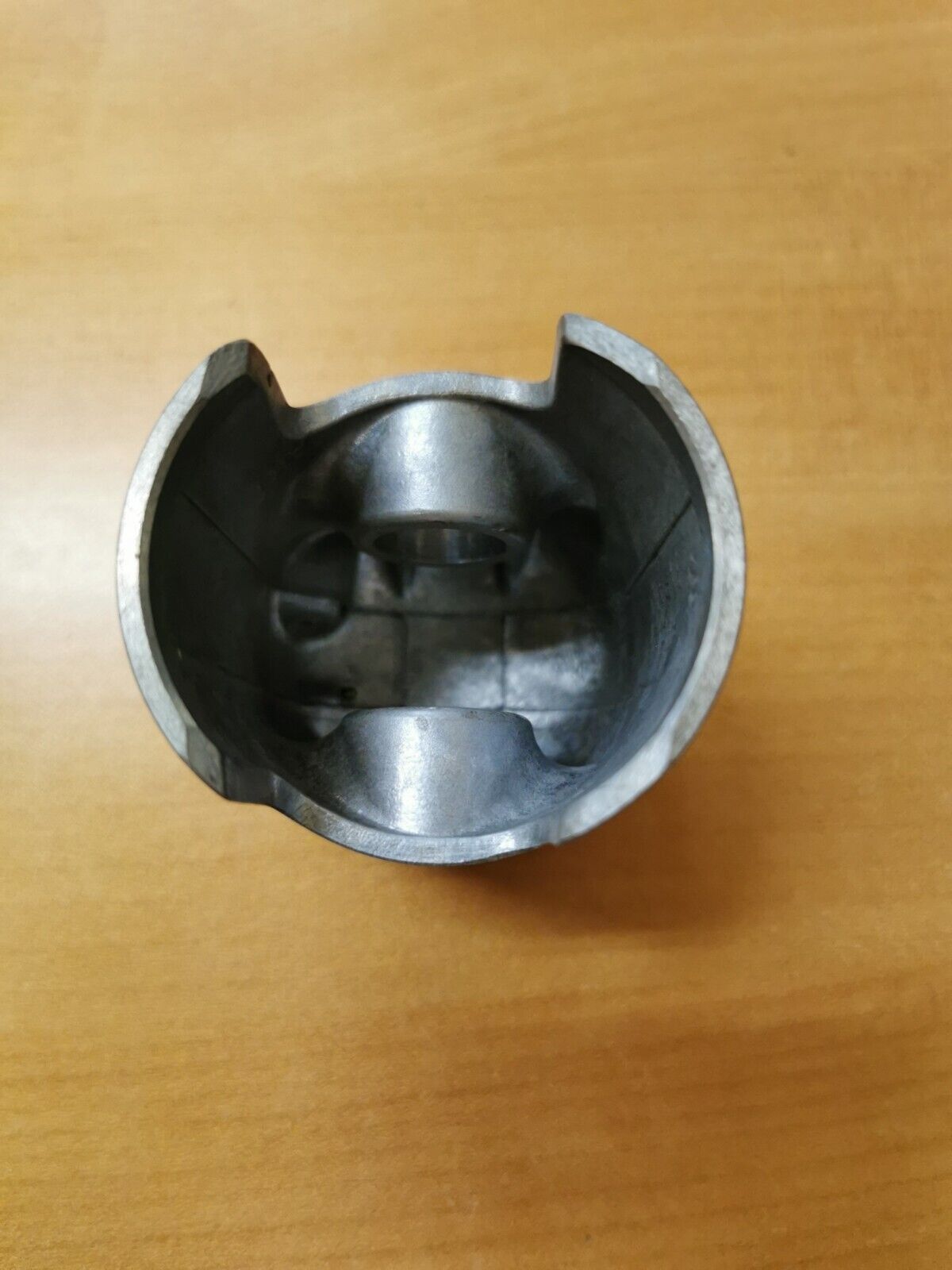 NOS SUZUKI GT250 T250 1972 1973 1977  PISTON 12110-18402-050 S8