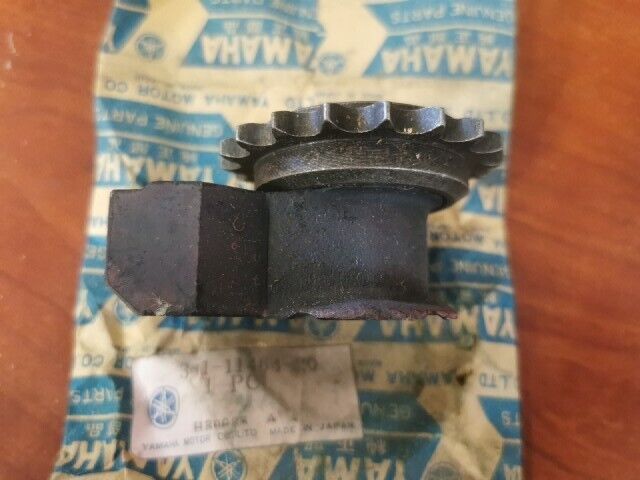 NOS Yamaha 1973 1974 TX750  WEIGHT 341-11464-20-00 SUB 341-11464-21-00 Y141