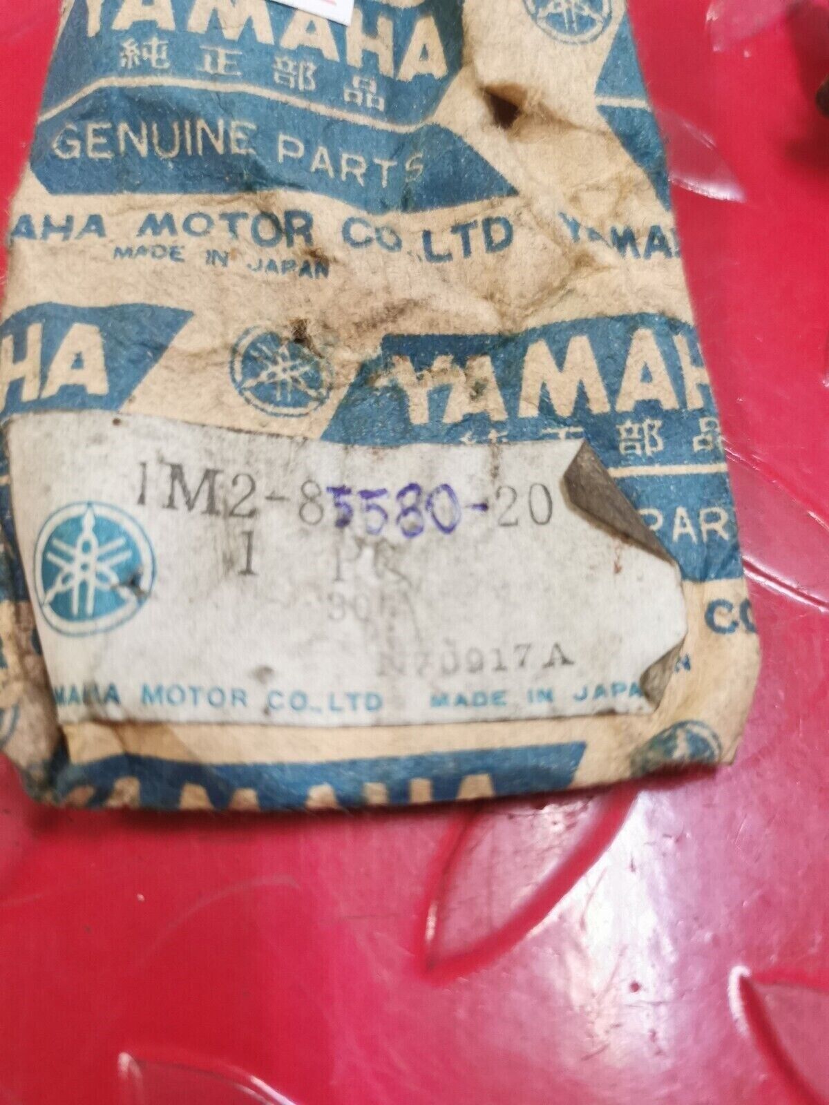 NOS YAMAHA DT250 DT400 IT250 IT400 YZ400 PULSER ASSY 1M2-85580-20-00 Y29