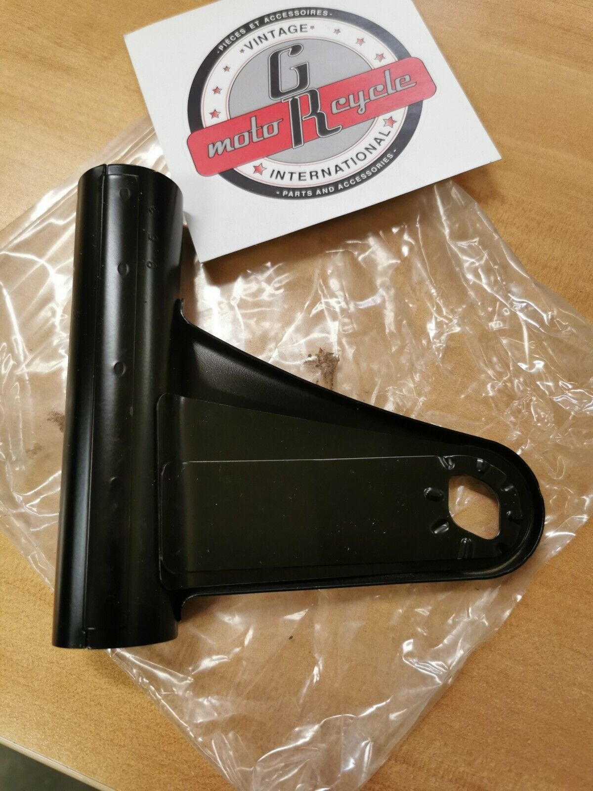 Nos Kawasaki KH 400 1976 - 1978 COVER R H FORK BLACK 44034-053 21  K4
