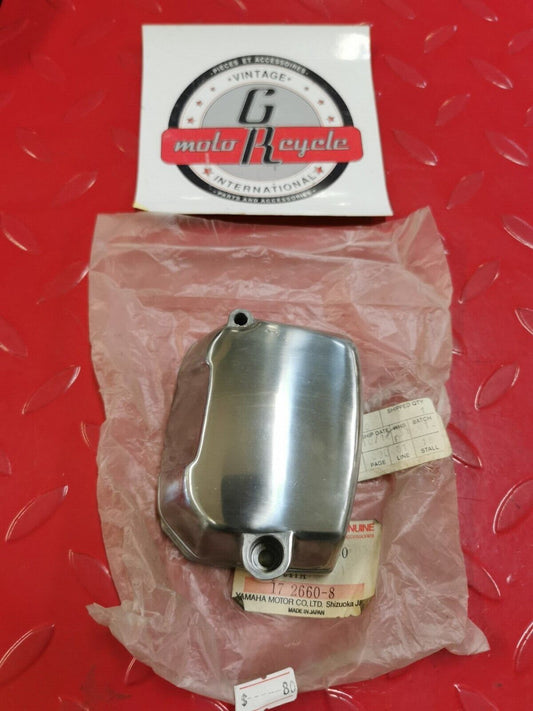 NOS Yamaha XS400 1981 COVER BREAKER 1 3F9-11157-00-00 Y26