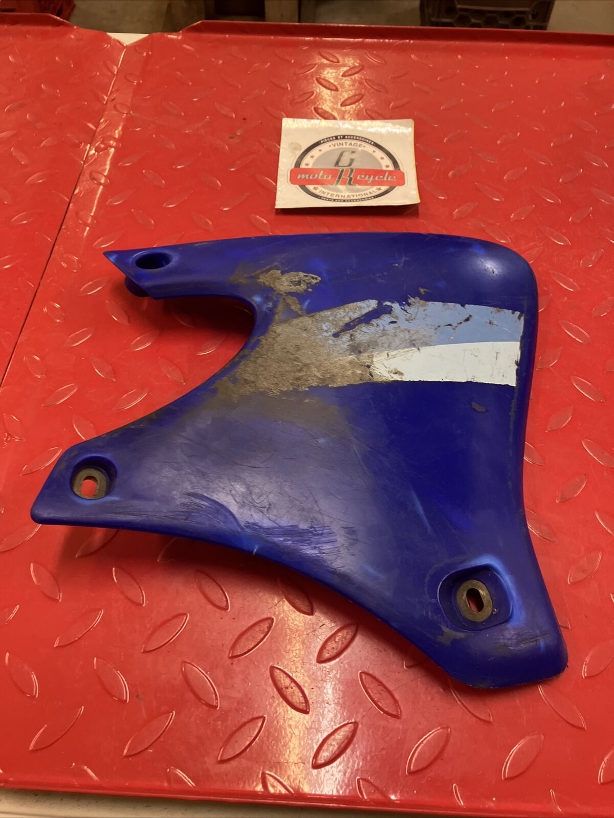 Yamaha YZ426F 2000 2001 2002 right side fuel tank radiator shroud cover OEM