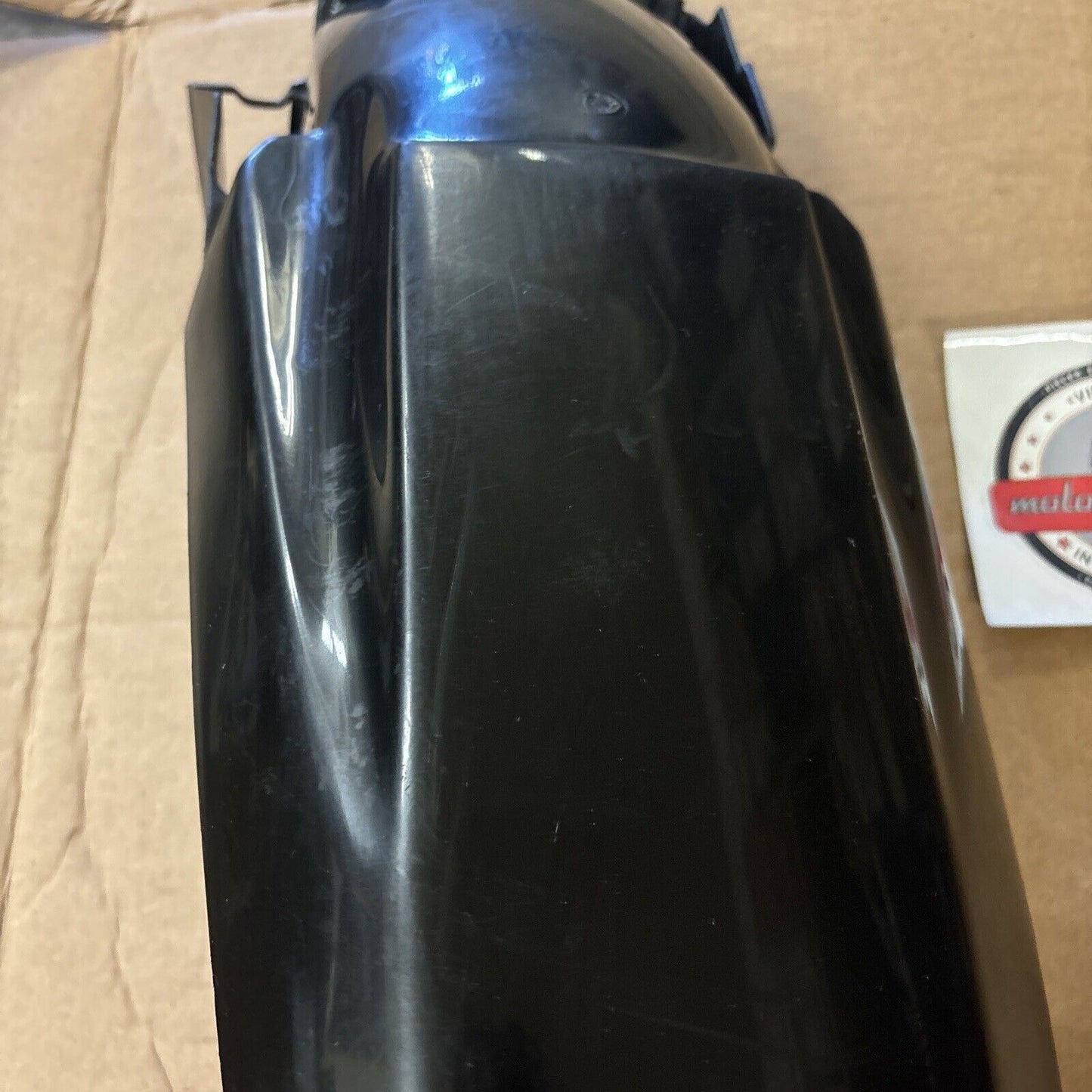 NOS UF0 PLAST REAR FENDER BLACK KT03042-001