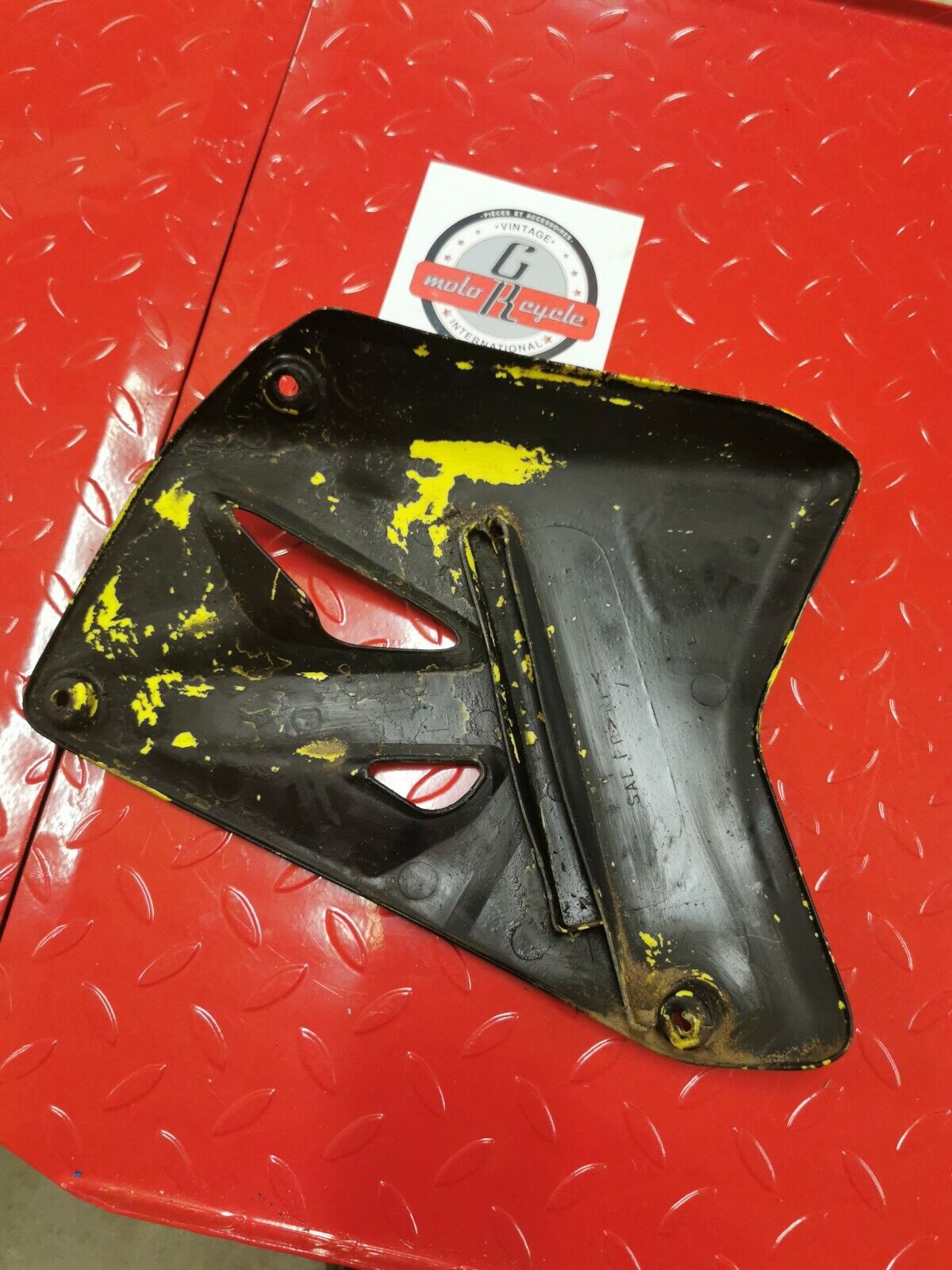 Suzuki RM250 2003 left side fuel tank radiator cover shroud RM125 2002 2004